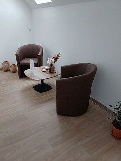 À l'étage un lieu pour s'isoler, près des chambres.